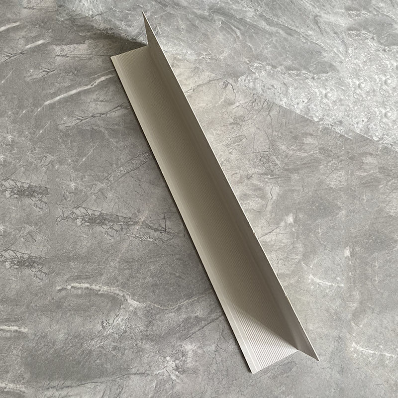 les protecteurs faisants le coin L de mur de PVC de 1m 2m 2.5m forment la protection